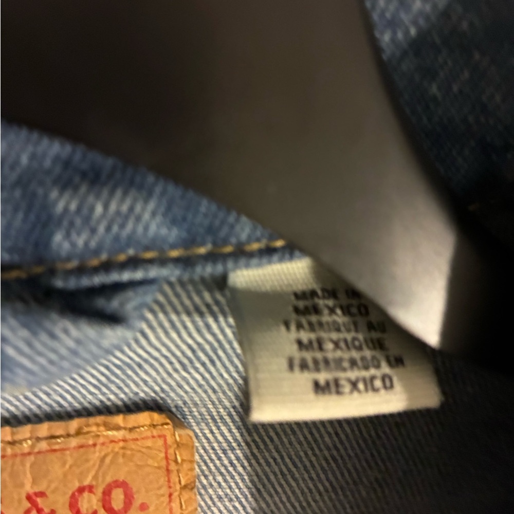 Men Levi’s relaxed trucker vintage style Light Blue Denim Jacket XL - Picture 6 of 10